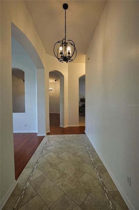 For Sale: $490,000 (4 beds, 2 baths, 1941 Square Feet)