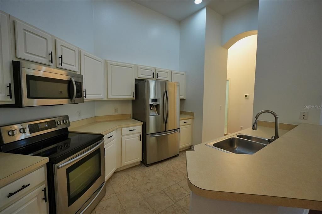 For Sale: $490,000 (4 beds, 2 baths, 1941 Square Feet)