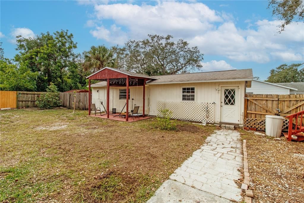 待售: $422,000 (3 贝兹, 2 浴室, 1568 平方英尺)