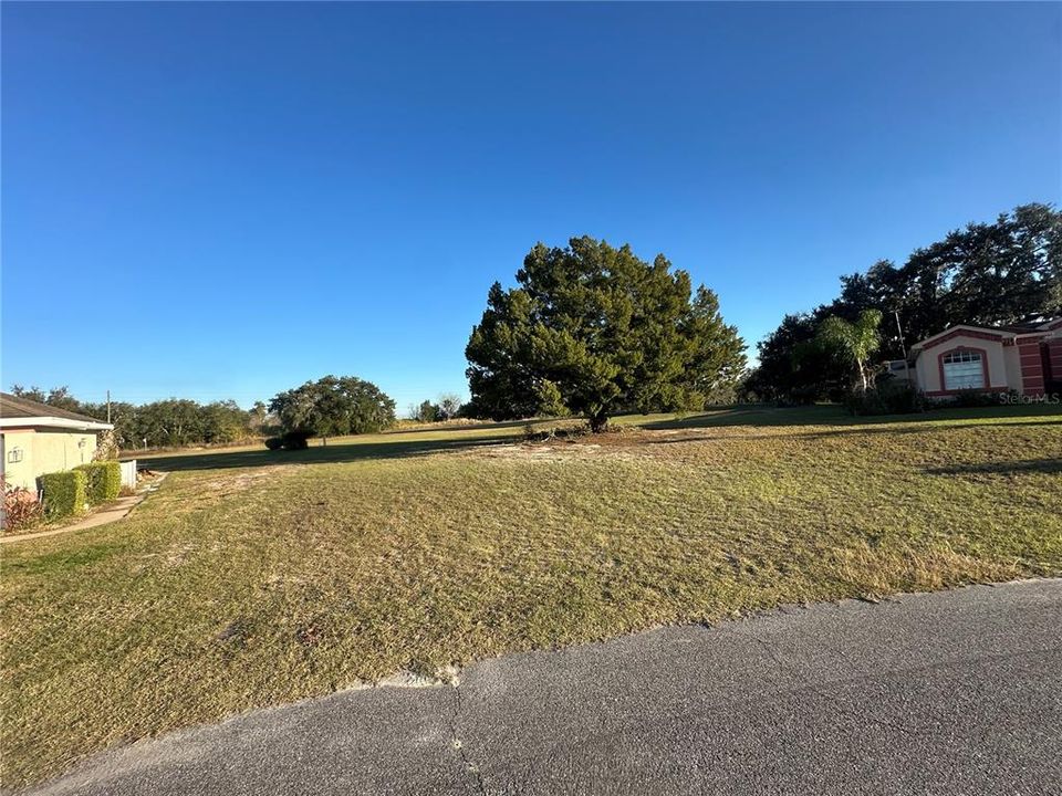 На продажу: $54,900 (0.28 acres)