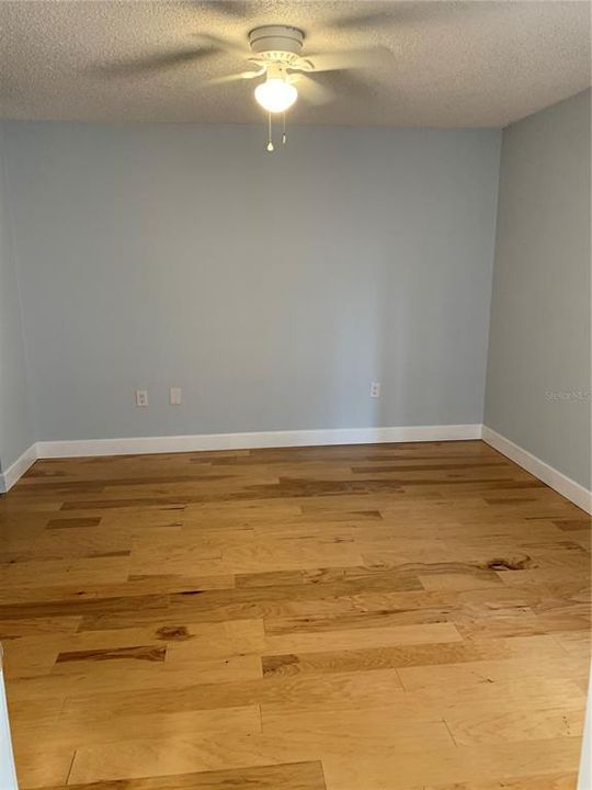 For Sale: $260,000 (3 beds, 2 baths, 1220 Square Feet)