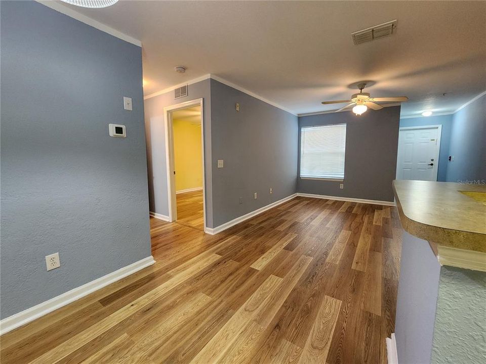 В аренду: $1,600 (2 спален, 2 ванн, 928 Квадратных фут)