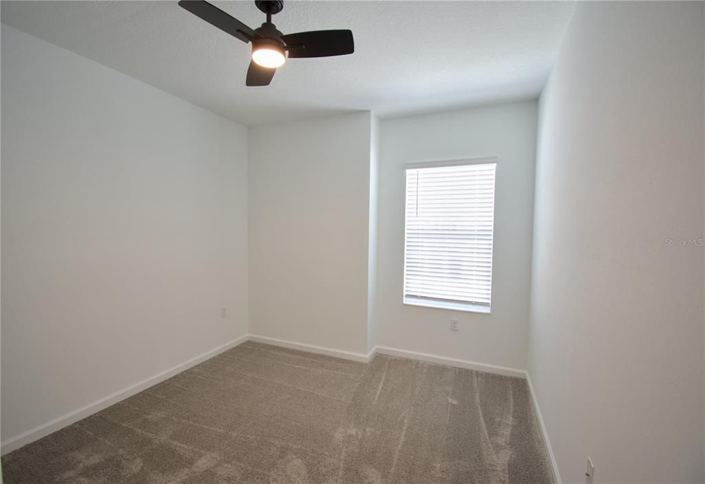 For Rent: $1,990 (3 beds, 2 baths, 1689 Square Feet)