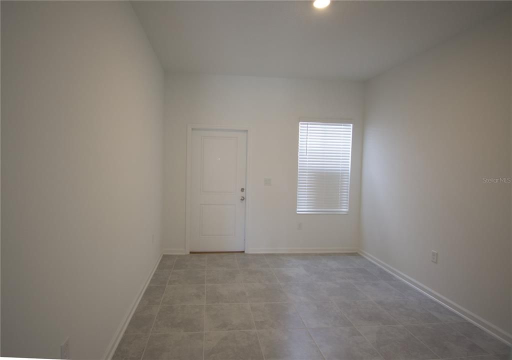 For Rent: $1,990 (3 beds, 2 baths, 1689 Square Feet)