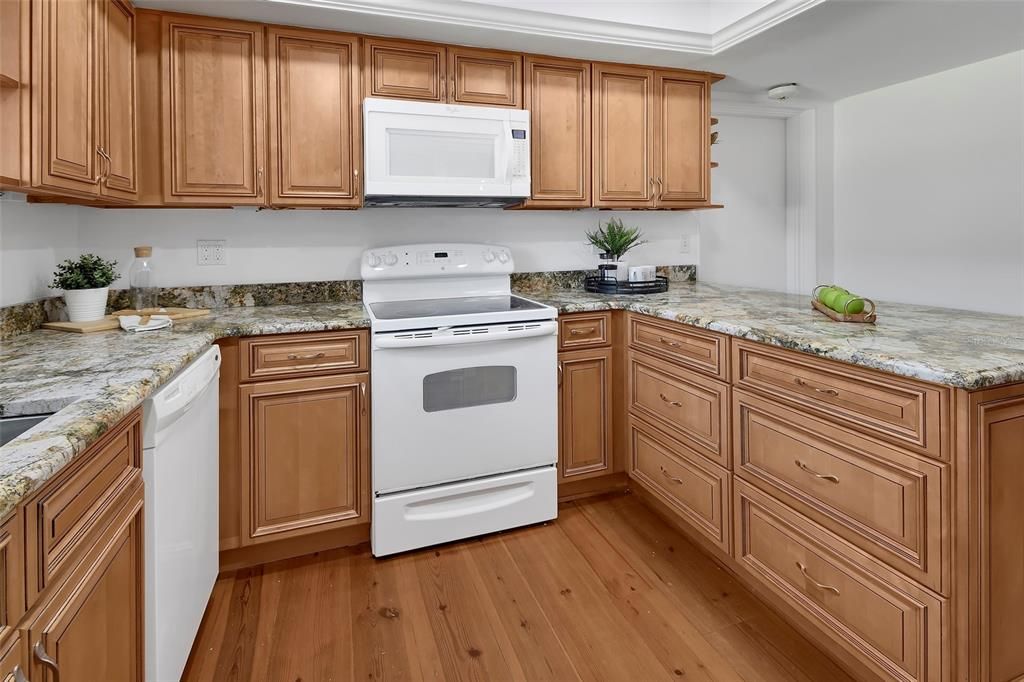 En Venta: $525,000 (4 camas, 3 baños, 3564 Pies cuadrados)