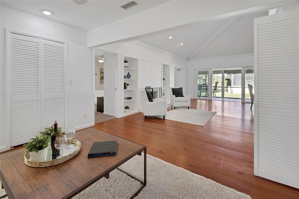 En Venta: $525,000 (4 camas, 3 baños, 3564 Pies cuadrados)