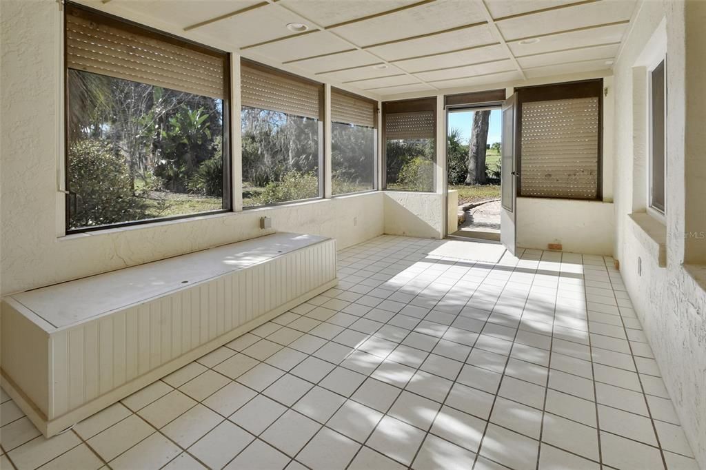 En Venta: $525,000 (4 camas, 3 baños, 3564 Pies cuadrados)