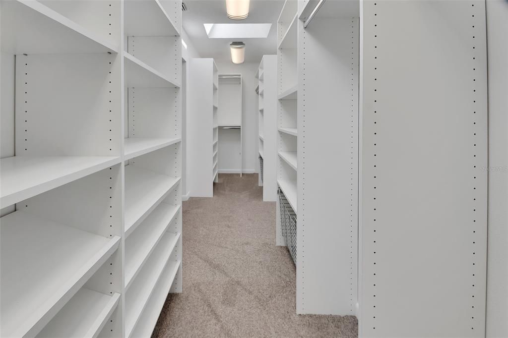 En Venta: $525,000 (4 camas, 3 baños, 3564 Pies cuadrados)