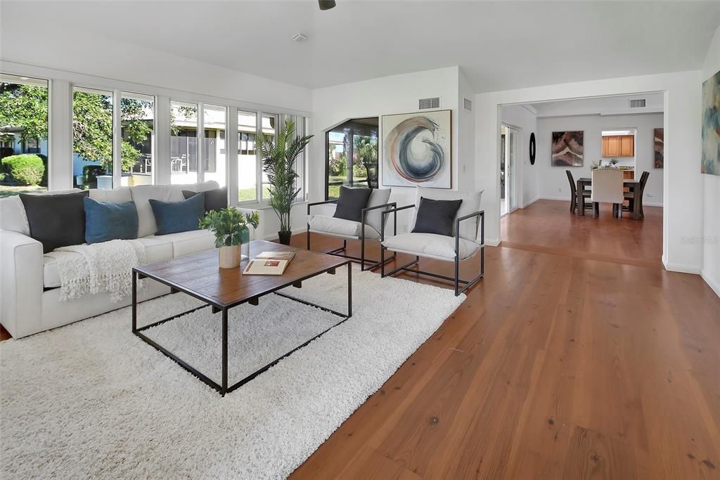 En Venta: $525,000 (4 camas, 3 baños, 3564 Pies cuadrados)