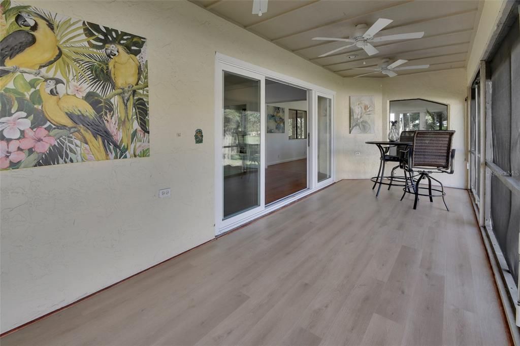 En Venta: $525,000 (4 camas, 3 baños, 3564 Pies cuadrados)