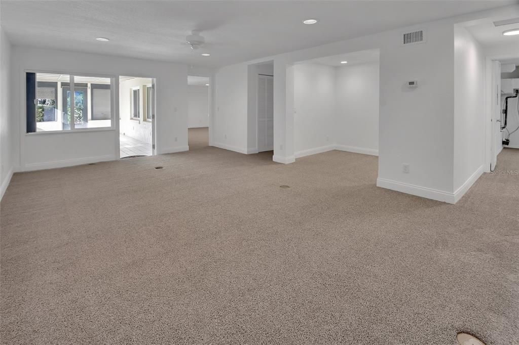 En Venta: $525,000 (4 camas, 3 baños, 3564 Pies cuadrados)