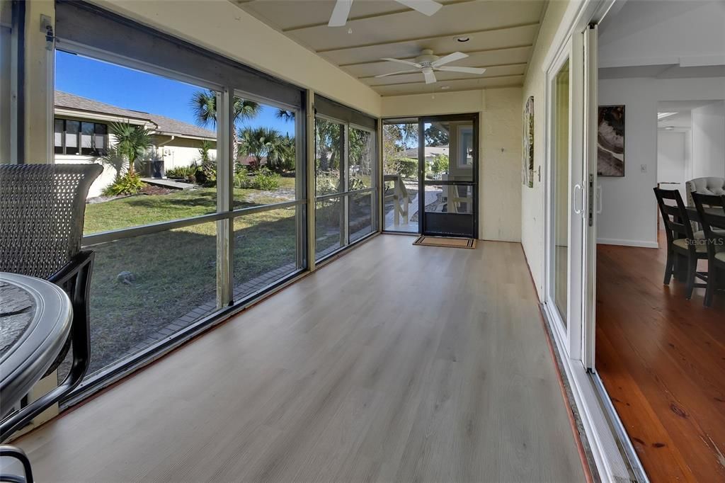 En Venta: $525,000 (4 camas, 3 baños, 3564 Pies cuadrados)