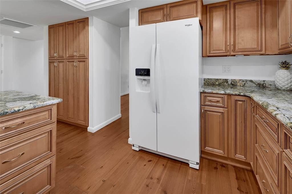 En Venta: $525,000 (4 camas, 3 baños, 3564 Pies cuadrados)