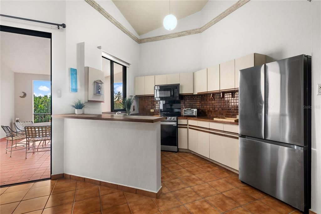 For Sale: $475,000 (2 beds, 2 baths, 1578 Square Feet)