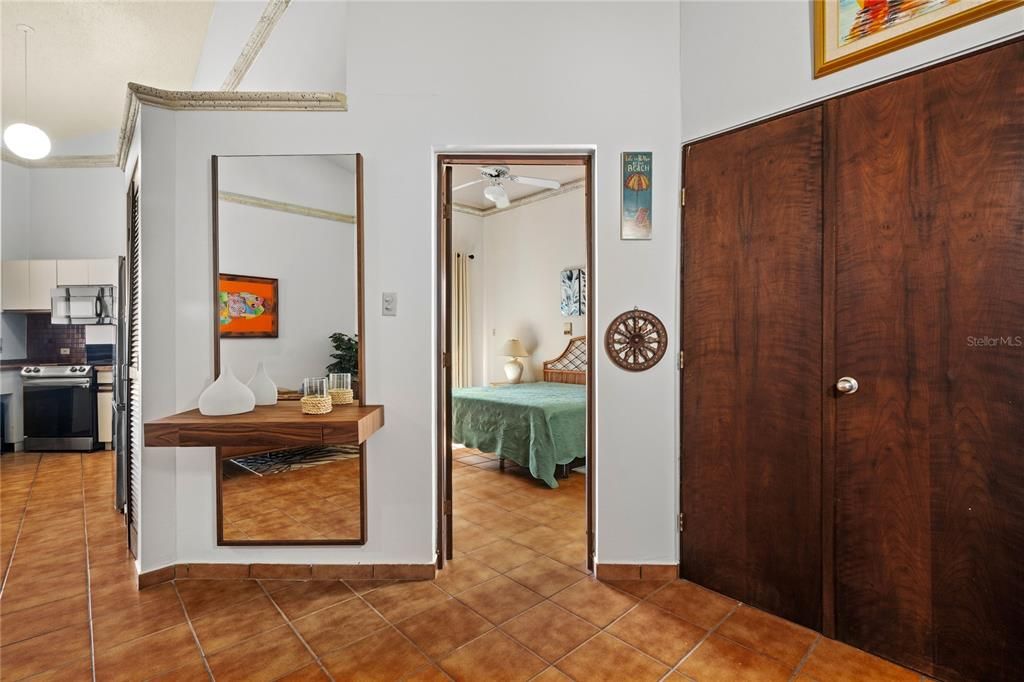 For Sale: $475,000 (2 beds, 2 baths, 1578 Square Feet)