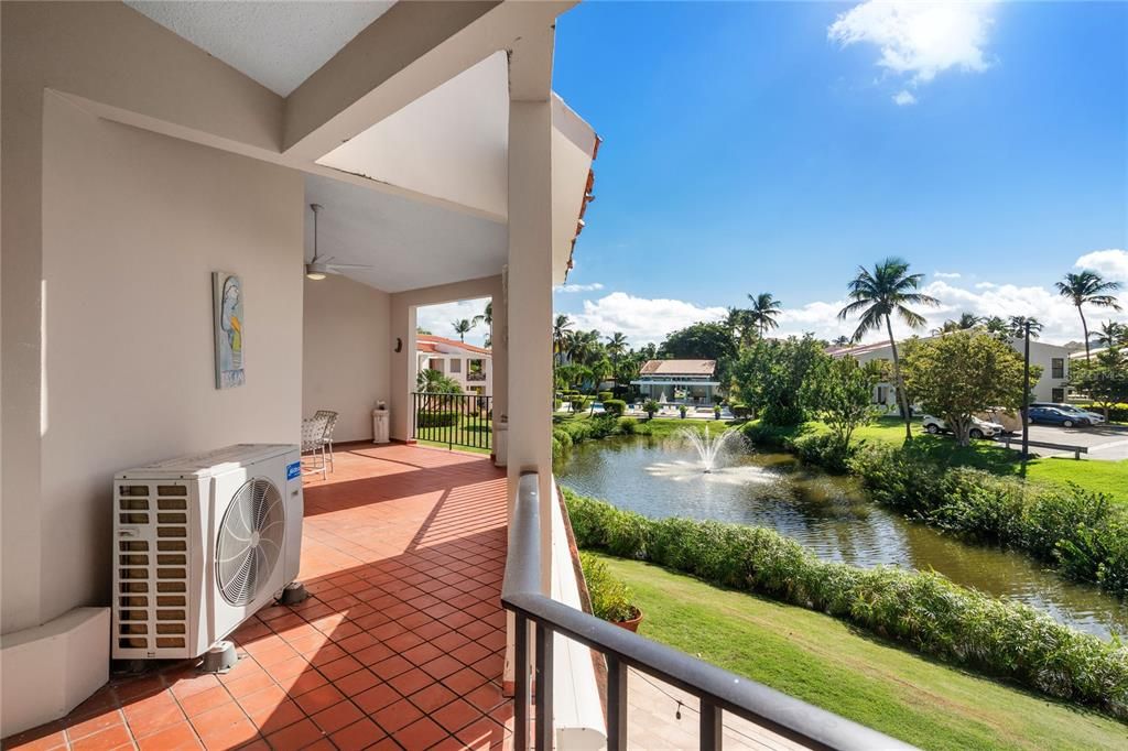 For Sale: $475,000 (2 beds, 2 baths, 1578 Square Feet)