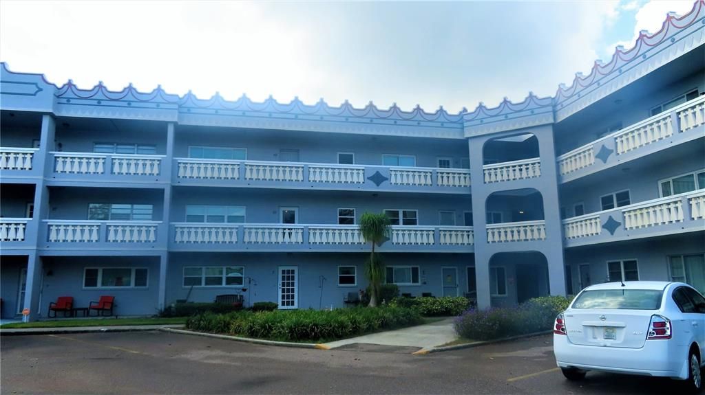 出租: $1,800 (2 贝兹, 2 浴室, 1400 平方英尺)