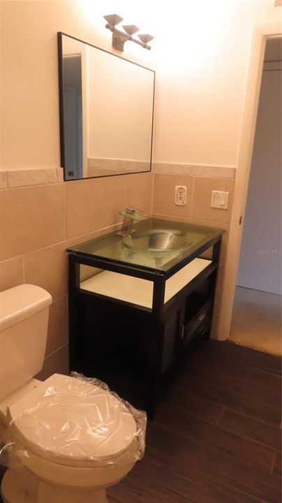 出租: $1,800 (2 贝兹, 2 浴室, 1400 平方英尺)