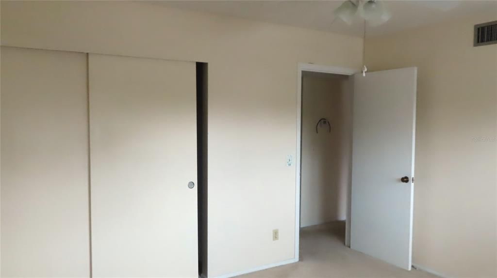 出租: $1,800 (2 贝兹, 2 浴室, 1400 平方英尺)