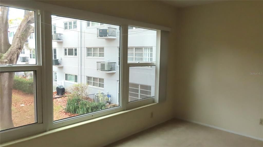 出租: $1,800 (2 贝兹, 2 浴室, 1400 平方英尺)