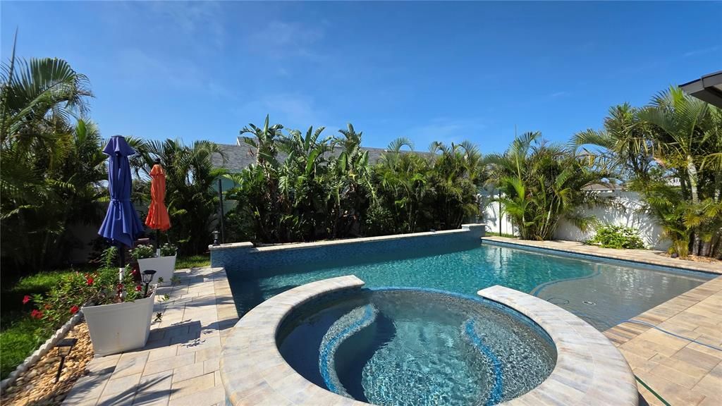 For Rent: $3,100 (4 beds, 2 baths, 2026 Square Feet)