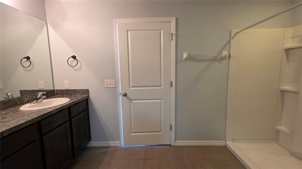 For Rent: $3,100 (4 beds, 2 baths, 2026 Square Feet)