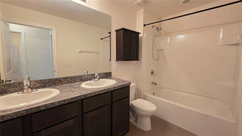 For Rent: $3,100 (4 beds, 2 baths, 2026 Square Feet)