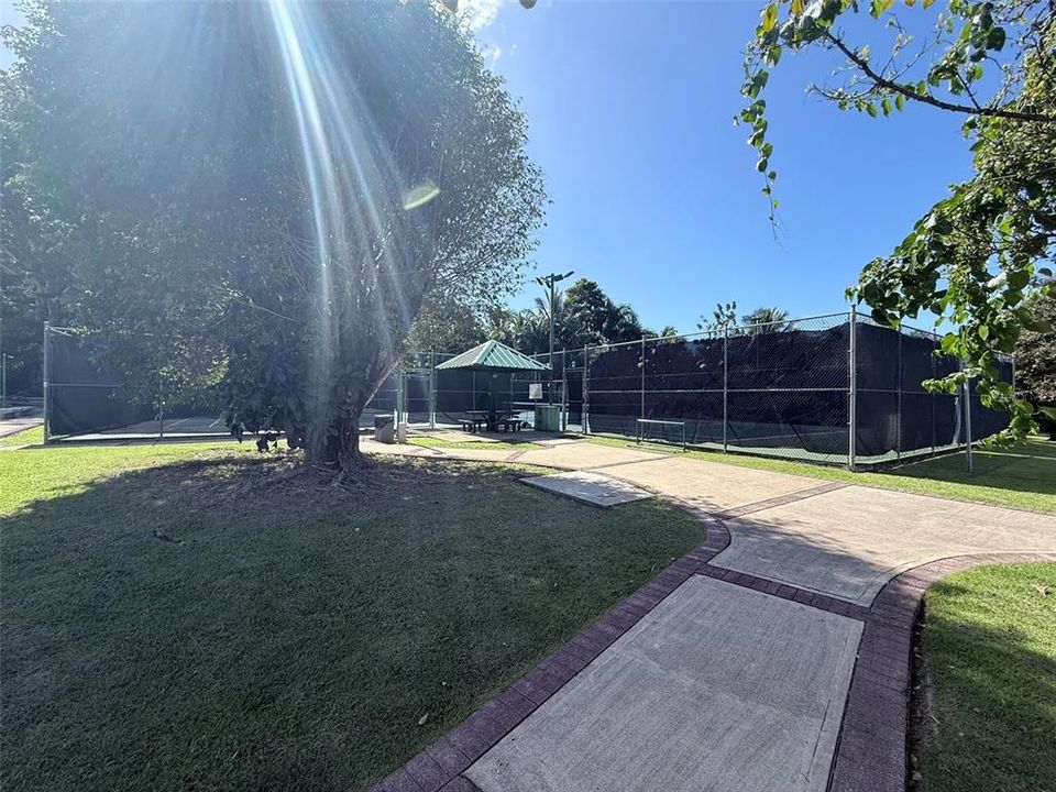 For Rent: $3,000 (3 beds, 2 baths, 2000 Square Feet)