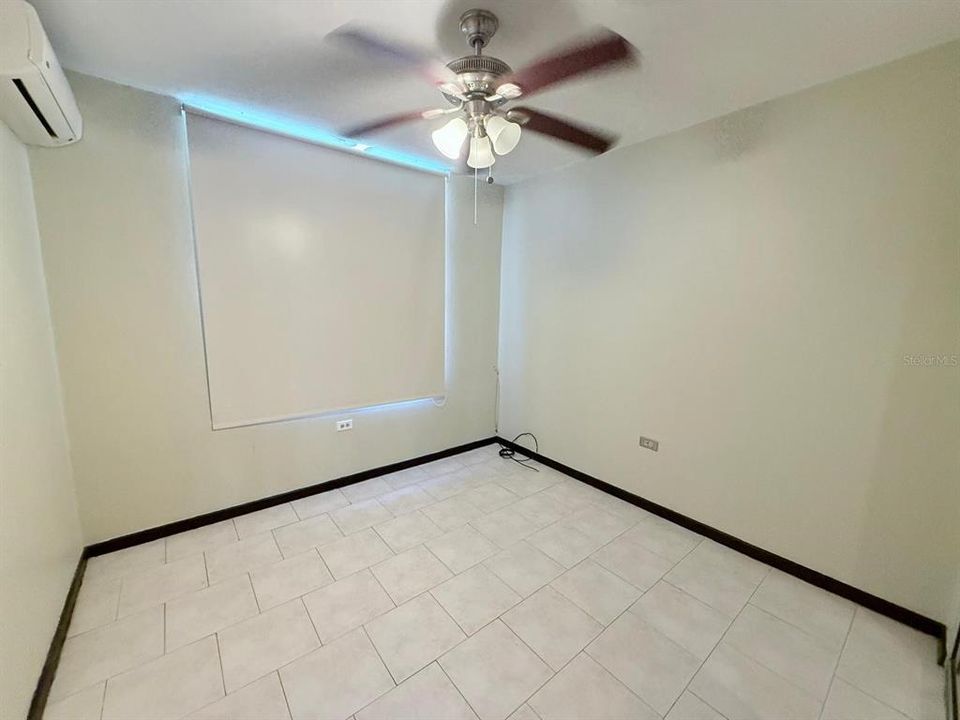 For Rent: $3,000 (3 beds, 2 baths, 2000 Square Feet)