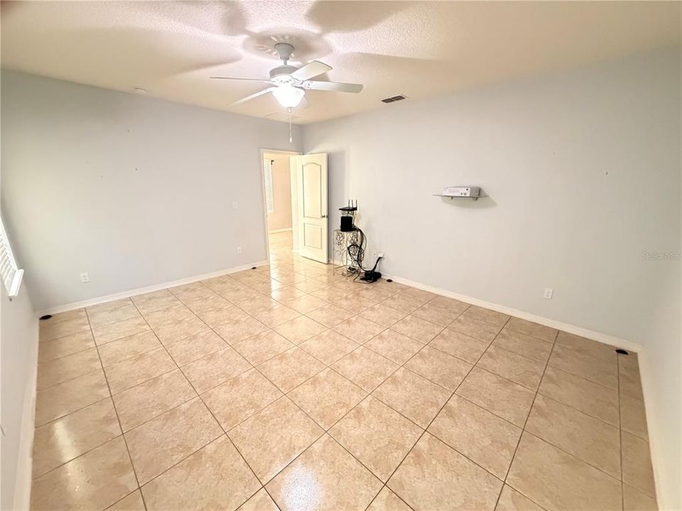 待售: $385,000 (3 贝兹, 2 浴室, 1753 平方英尺)