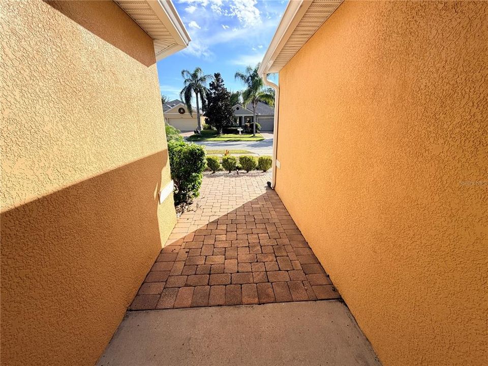 待售: $385,000 (3 贝兹, 2 浴室, 1753 平方英尺)