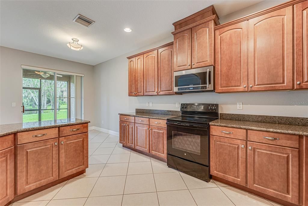 出租: $2,700 (3 贝兹, 2 浴室, 2308 平方英尺)