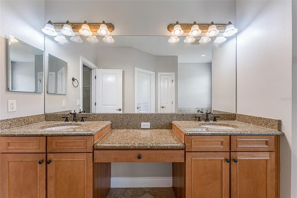 出租: $2,700 (3 贝兹, 2 浴室, 2308 平方英尺)