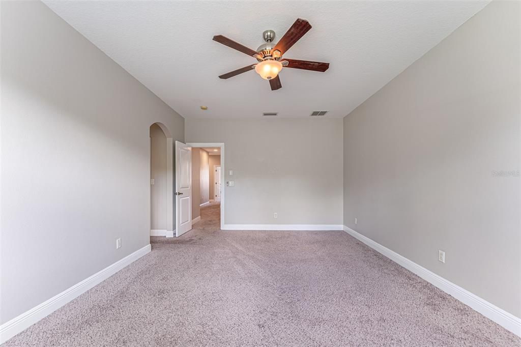 出租: $2,700 (3 贝兹, 2 浴室, 2308 平方英尺)