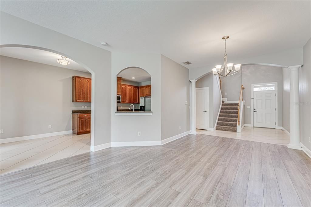 出租: $2,700 (3 贝兹, 2 浴室, 2308 平方英尺)