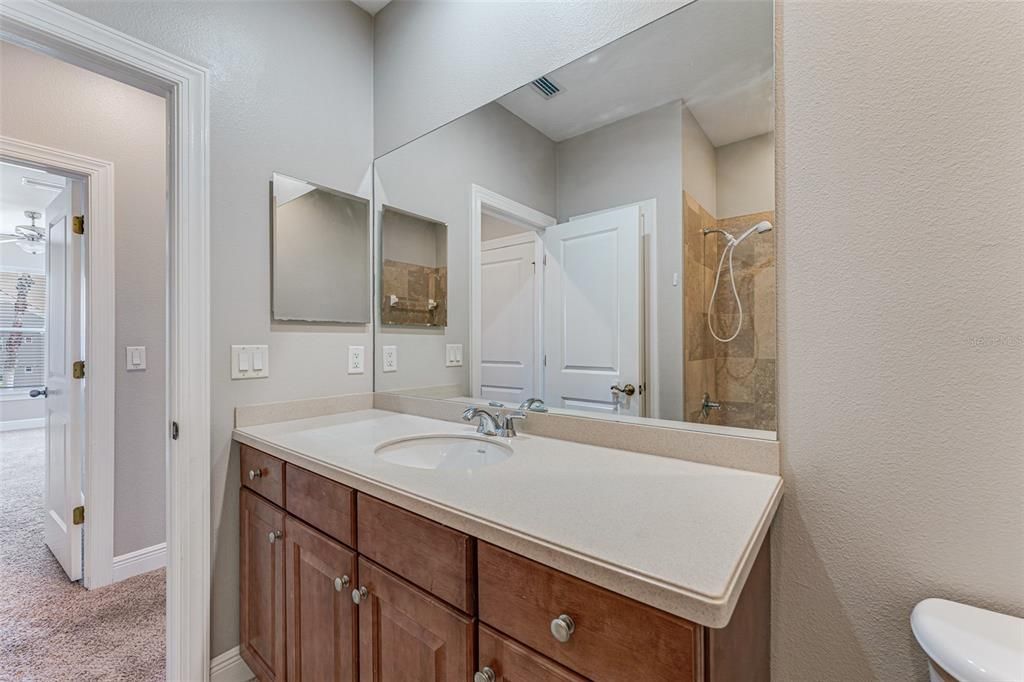 出租: $2,700 (3 贝兹, 2 浴室, 2308 平方英尺)