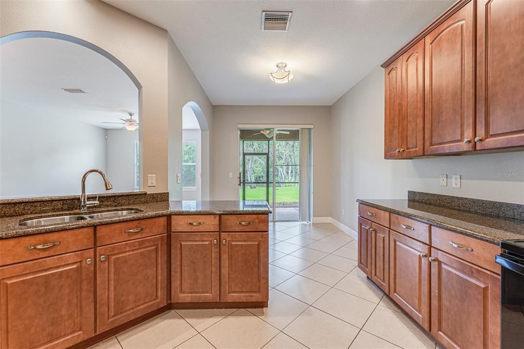 出租: $2,700 (3 贝兹, 2 浴室, 2308 平方英尺)