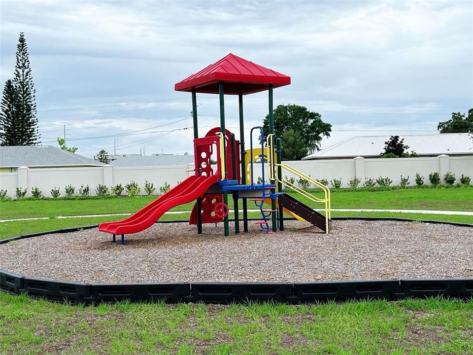 For Sale: $363,990 (4 beds, 2 baths, 1900 Square Feet)