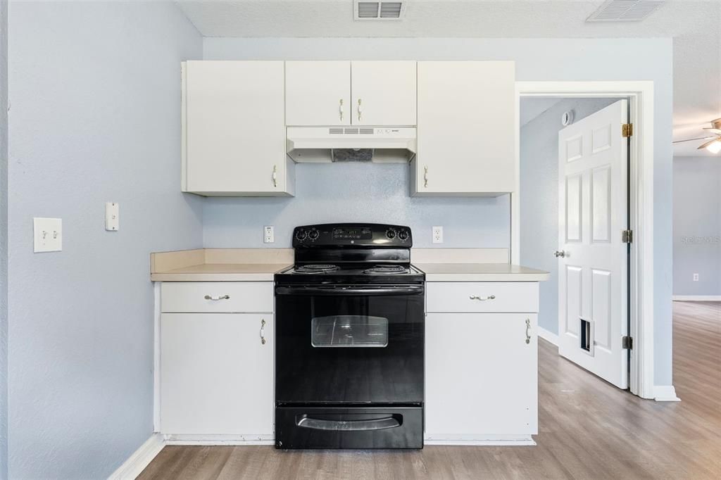 En Venta: $249,000 (3 camas, 2 baños, 1275 Pies cuadrados)