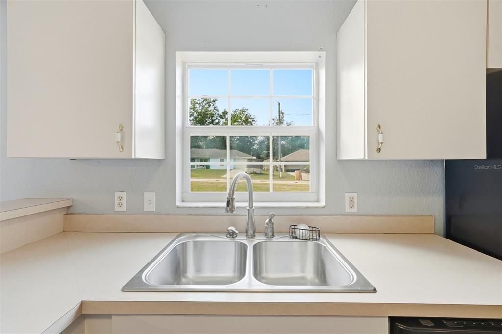 En Venta: $249,000 (3 camas, 2 baños, 1275 Pies cuadrados)