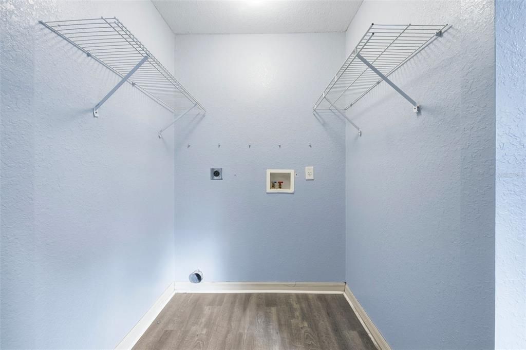 En Venta: $249,000 (3 camas, 2 baños, 1275 Pies cuadrados)