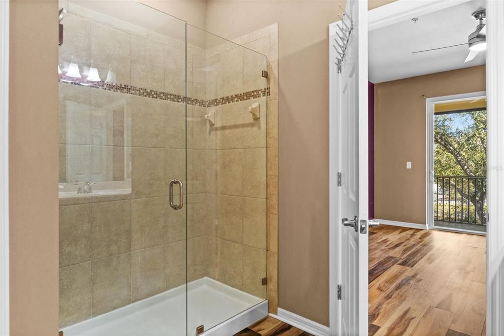 В аренду: $2,050 (3 спален, 2 ванн, 1417 Квадратных фут)