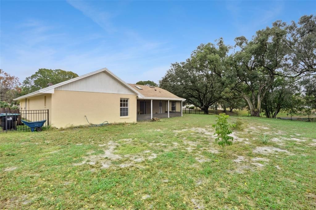 На продажу: $534,900 (4 спален, 2 ванн, 2034 Квадратных фут)