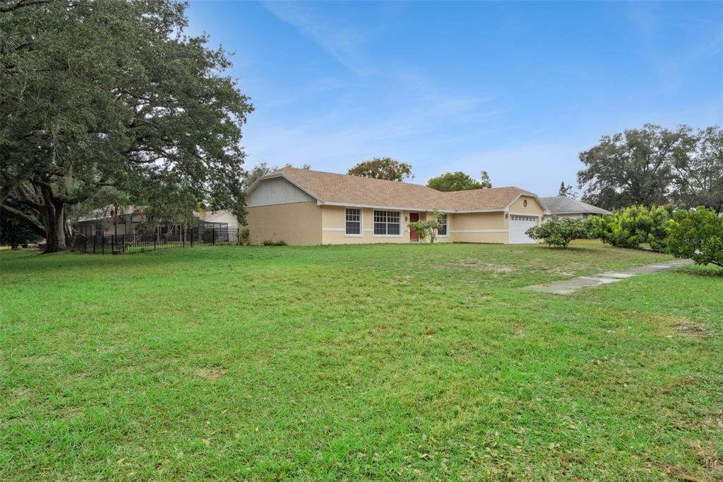 На продажу: $534,900 (4 спален, 2 ванн, 2034 Квадратных фут)