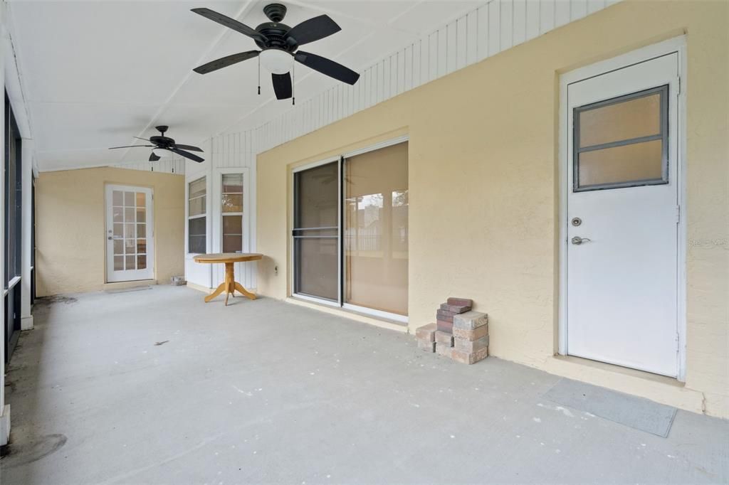 На продажу: $534,900 (4 спален, 2 ванн, 2034 Квадратных фут)