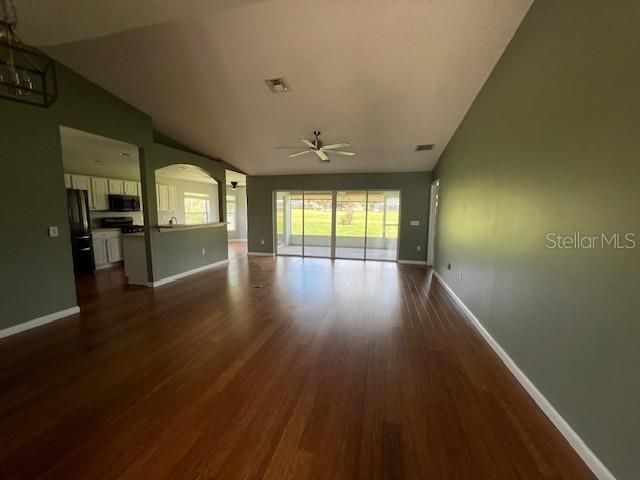 待售: $225,000 (3 贝兹, 2 浴室, 1646 平方英尺)