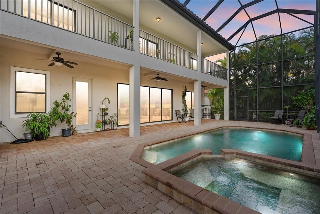 For Sale: $1,190,000 (6 beds, 4 baths, 3930 Square Feet)