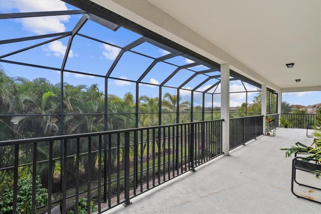 For Sale: $1,190,000 (6 beds, 4 baths, 3930 Square Feet)