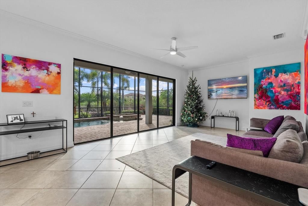 For Sale: $1,190,000 (6 beds, 4 baths, 3930 Square Feet)