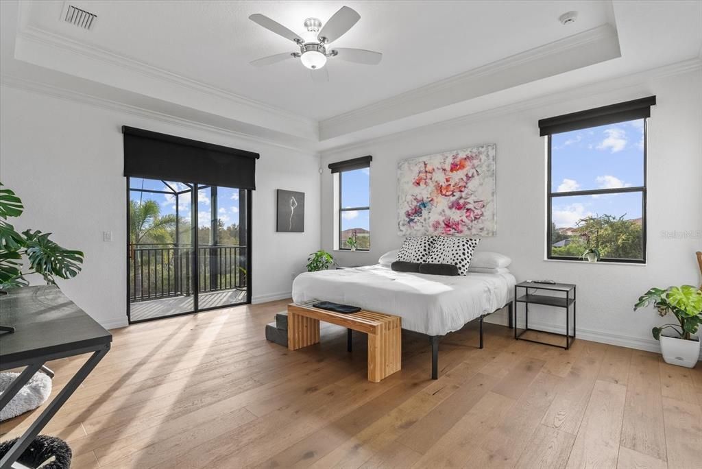 For Sale: $1,190,000 (6 beds, 4 baths, 3930 Square Feet)